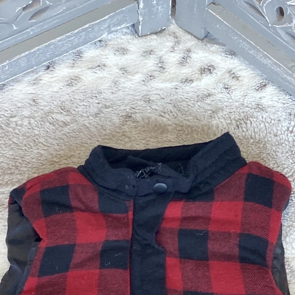 Tommy Bahama black red plaid vest baby boys 24 months Christmas holiday party